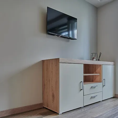 Cozy Visit, Balcony, 24h Self Check-in, First Floor, Great Location *